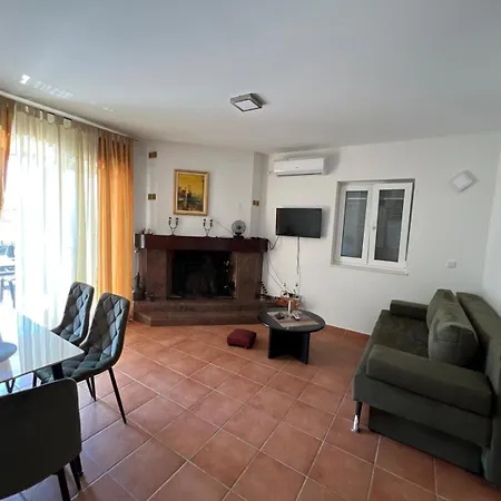 Διαμέρισμα Lela Nečujam