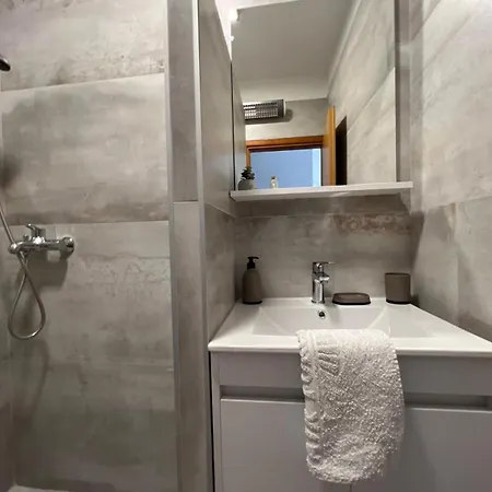 Lela Διαμέρισμα *